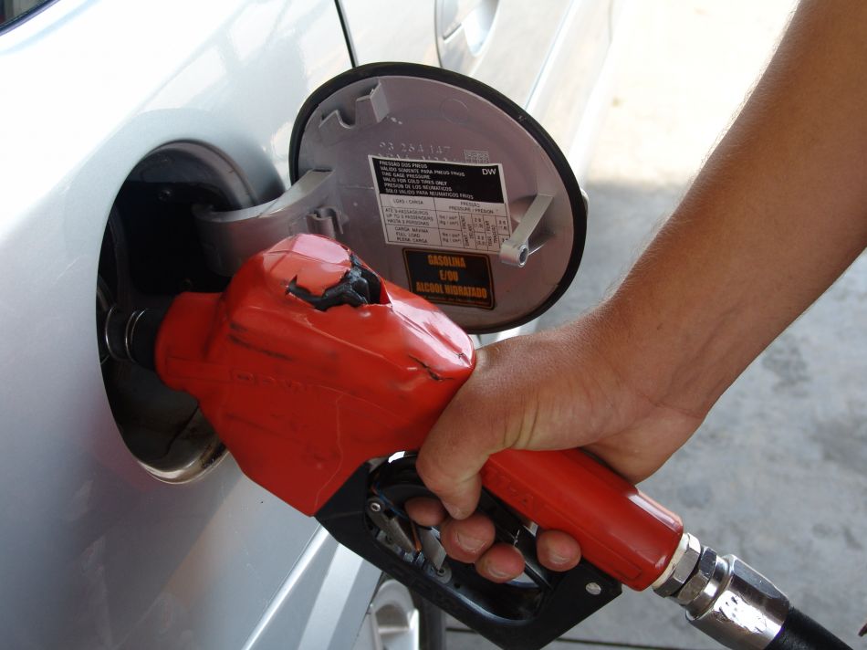 Desde março passado, percentual de etanol na gasolina subiu de 25% para 27%