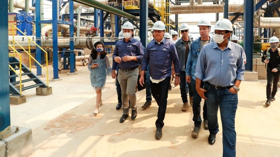 Bolsonaro visita usina de etanol de milho em Sinop (MT)