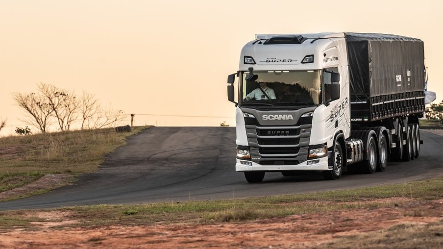 Scania vende 350 caminhões para a AMAGGI sendo 100 os primeiros movidos com B100