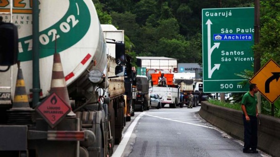 Novo modelo de agendamento de cargas de Santos pode causar caos logístico 
