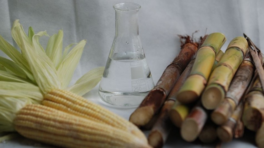 Queda no consumo desestimula  etanol de milho