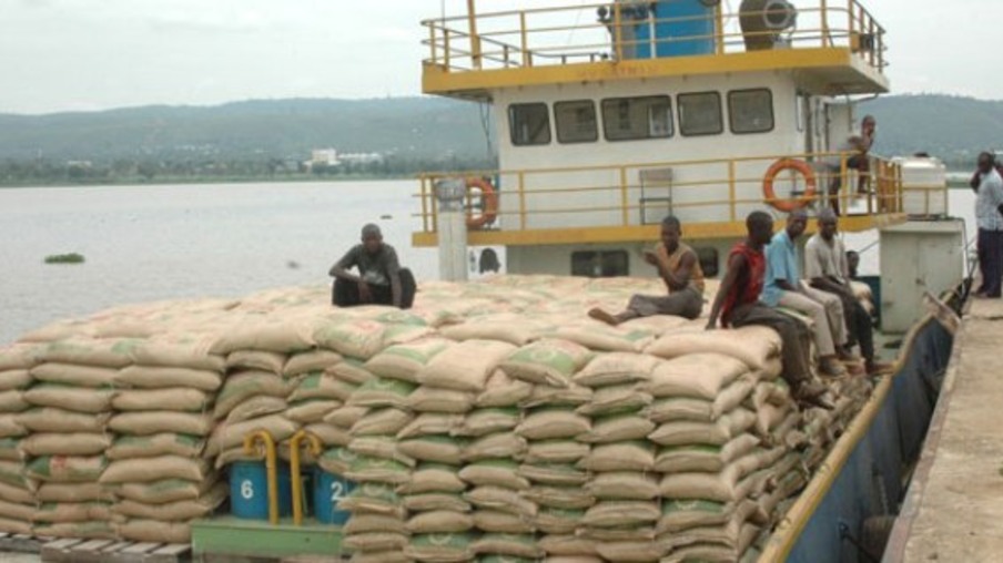 Uganda é autorizada a exportar 97 mil toneladas de açúcar para o Quênia