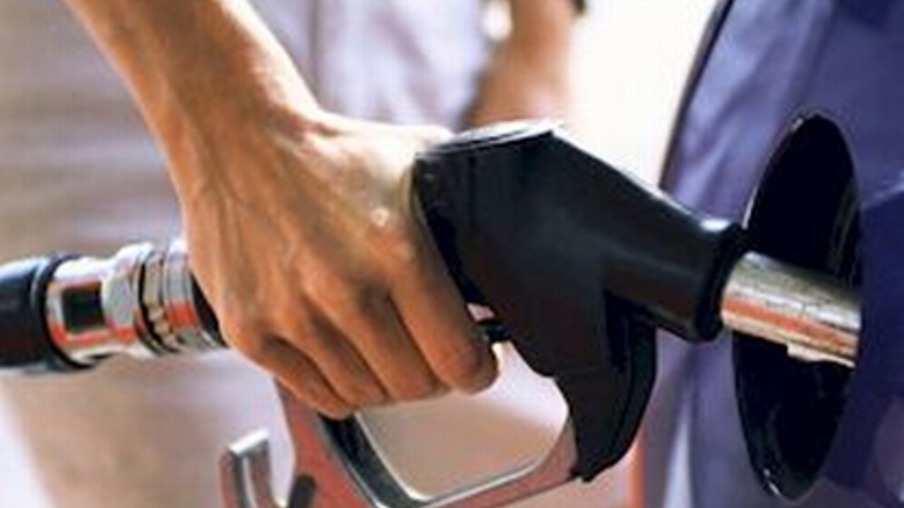 Reajuste de 3% na gasolina não melhora situação do etanol, diz Unica