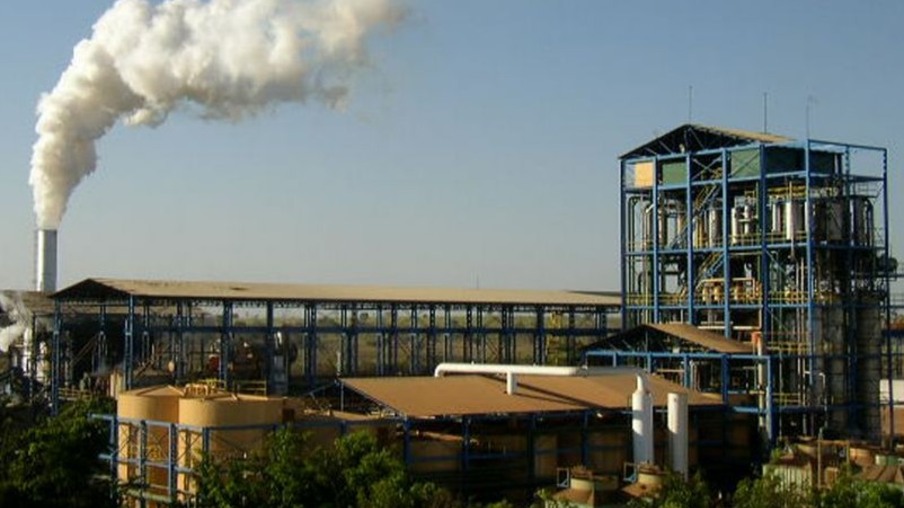 Destilaria Alcoeste capta R$ 35 milhões com recebíveis de cana