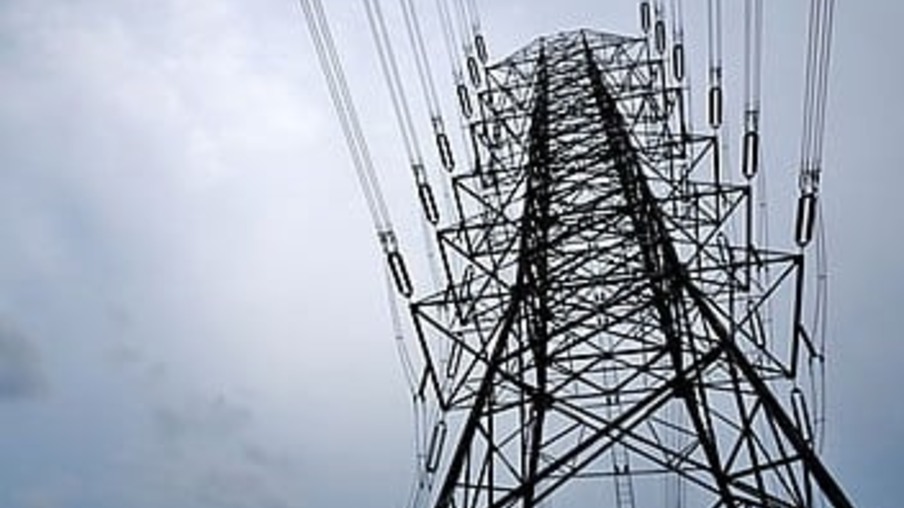 Tarifa de energia vai subir para compensar melhoria dos serviços
