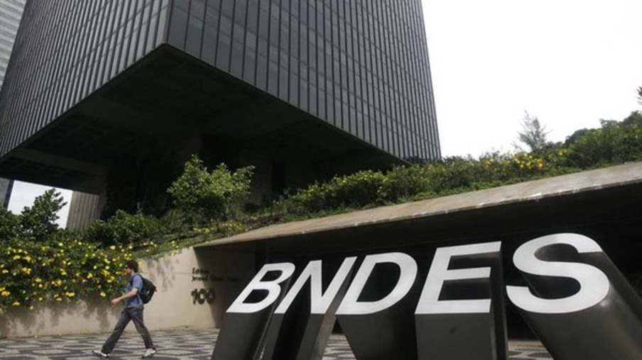 Nova política operacional do BNDES vale a partir de janeiro