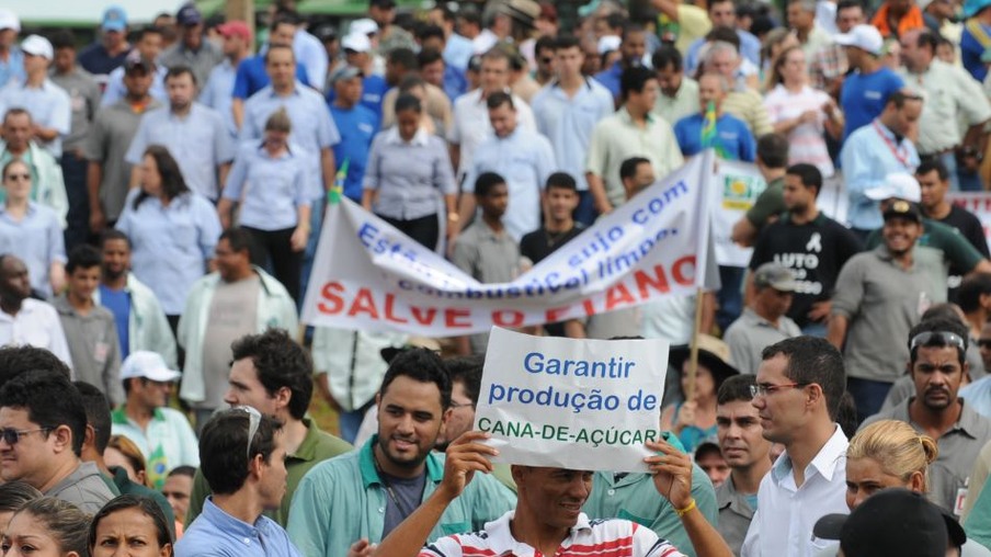 8 mil participam de ato pelo setor em Sertãozinho
