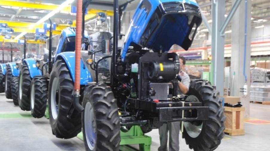 Venda de máquinas agrícolas cai 21,6% em janeiro, diz Anfavea