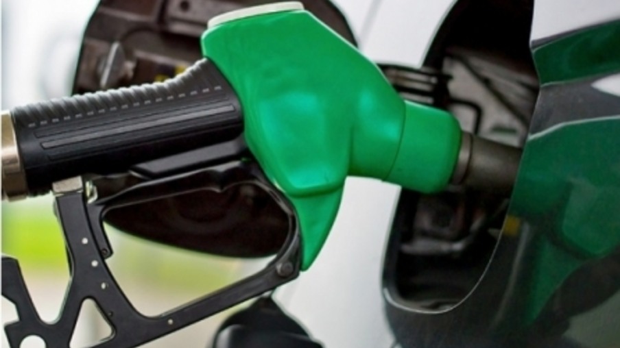 Gasolina poderia ter 27,5% de anidro, diz Anfavea