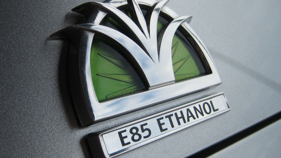 EUA elevam cota para etanol de cana em 2017