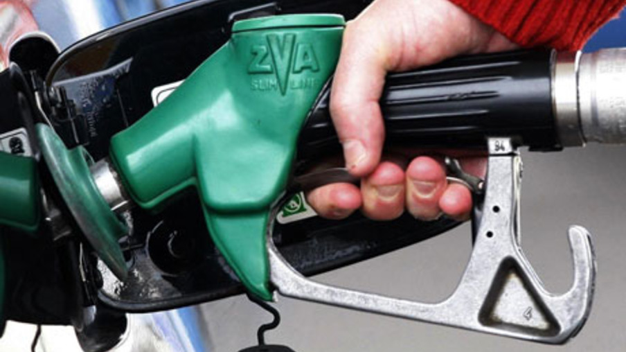Diferença entre etanol e gasolina não chega a R$ 1 em quase todo o país