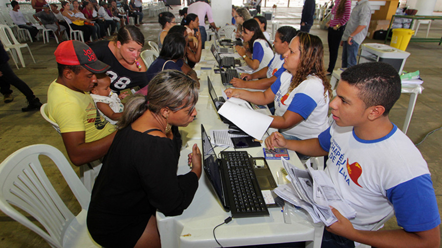 Cadastro para o programa em Pernambuco (Foto: Divulgação)