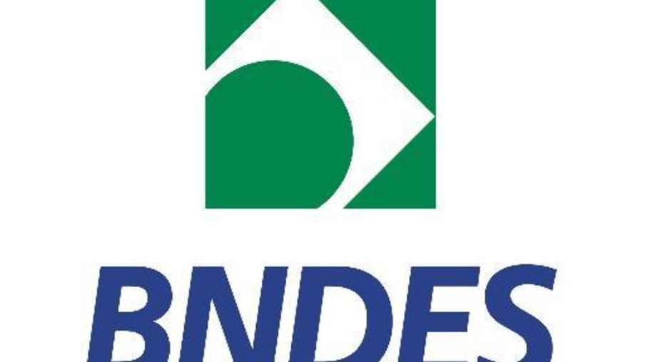 Desembolsos do BNDES despencam 42% no primeiro semestre
