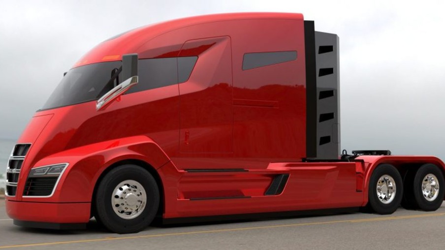 Tesla pode lançar caminhão elétrico com autonomia de até 500 km