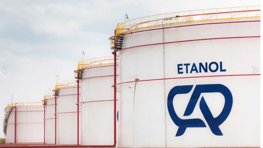 Estrutura de armazenagem de etanol da Copersucar (Foto: Ricardo Teles e Félix Ximenes/Divulgação)