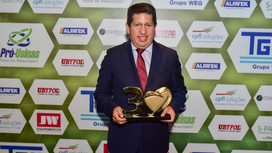 Ministro de Hidrocarbonetos e Energia da Bolívia é o Ethanol Man of the Year