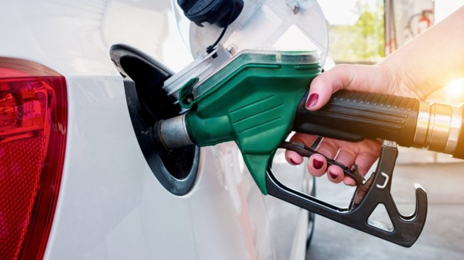 Volume de etanol hidratado comercializado caiu 20,5% na safra 2020/21