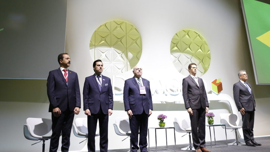 Ministros na abertura da 19ª Conferência Internacional Datagro (Foto: Jorge Metine)