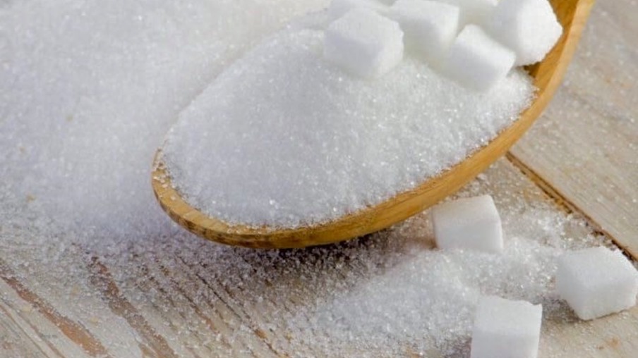 Baixa oferta de açúcar cristal mantém preço em alta