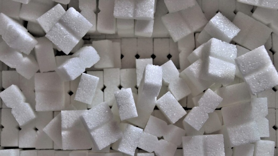 Preço médio do açúcar tem leve queda