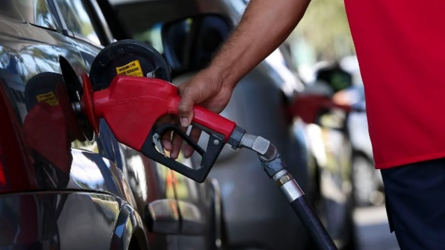 Quando há redução do teor de etanol na gasolina C, há redução da octanagem (Foto: Reprodução)