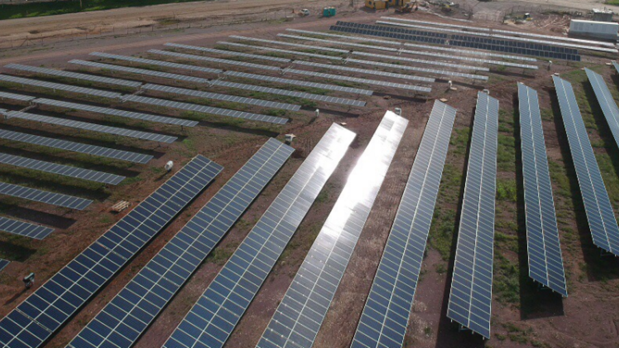 Raízen anuncia a venda de 31 projetos de usinas de geração solar por R$ 700 milhões