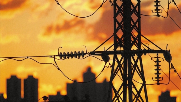Energia pode subir até 60% no Sudeste, Centro-Oeste e Sul em 2015, diz fonte