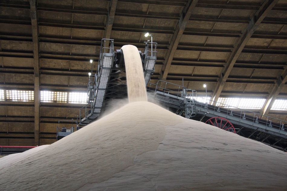 Usinas da região noroeste paulista estocam açúcar até que preço melhore  
