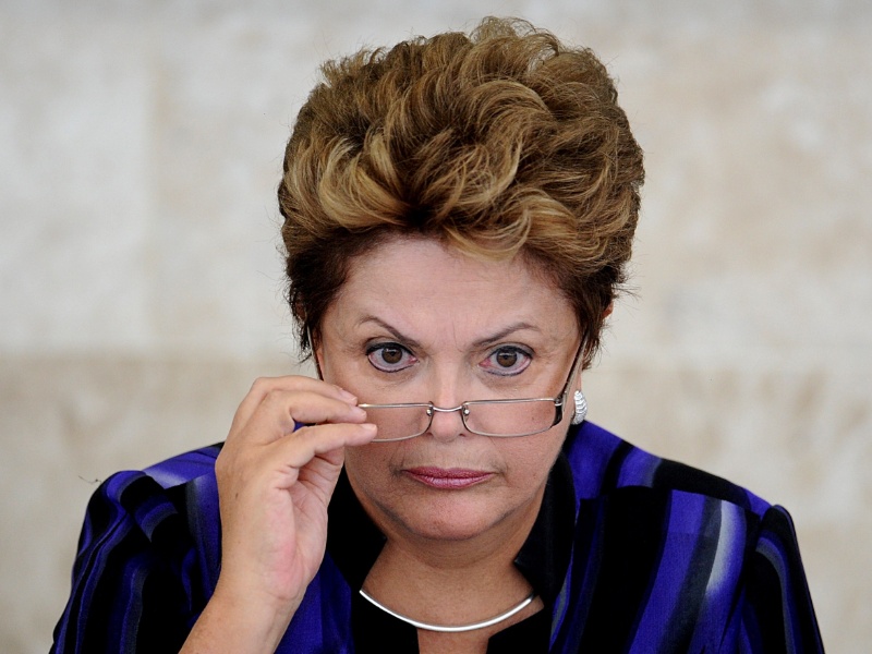 Dilma rejeita equiparar preço da gasolina ao mercado internacional