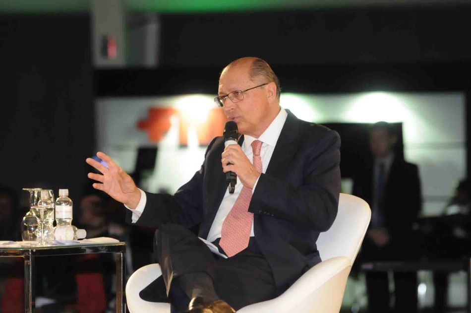 Após dificuldades, setor sucroalcooleiro se recupera, diz Alckmin