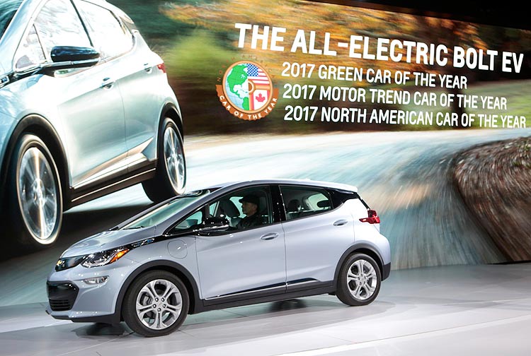 Automóvel elétrico é eleito o 'carro do ano' nos EUA pela primeira vez