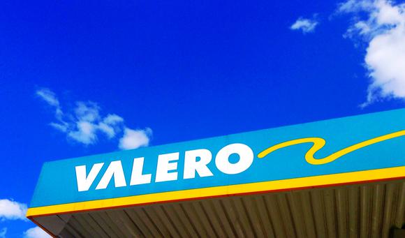 Lucro da Valero Energy aumenta 23% no 4º tri para US$ 367 milhõe