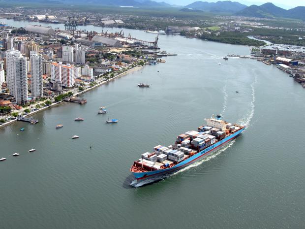 Porto de Santos: principal via de escoamento do açúcar e do etanol exportados (Foto: Codesp/Divulgação)