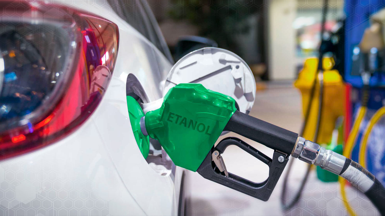 Preços do etanol anidro e hidratado caem no início de novembro