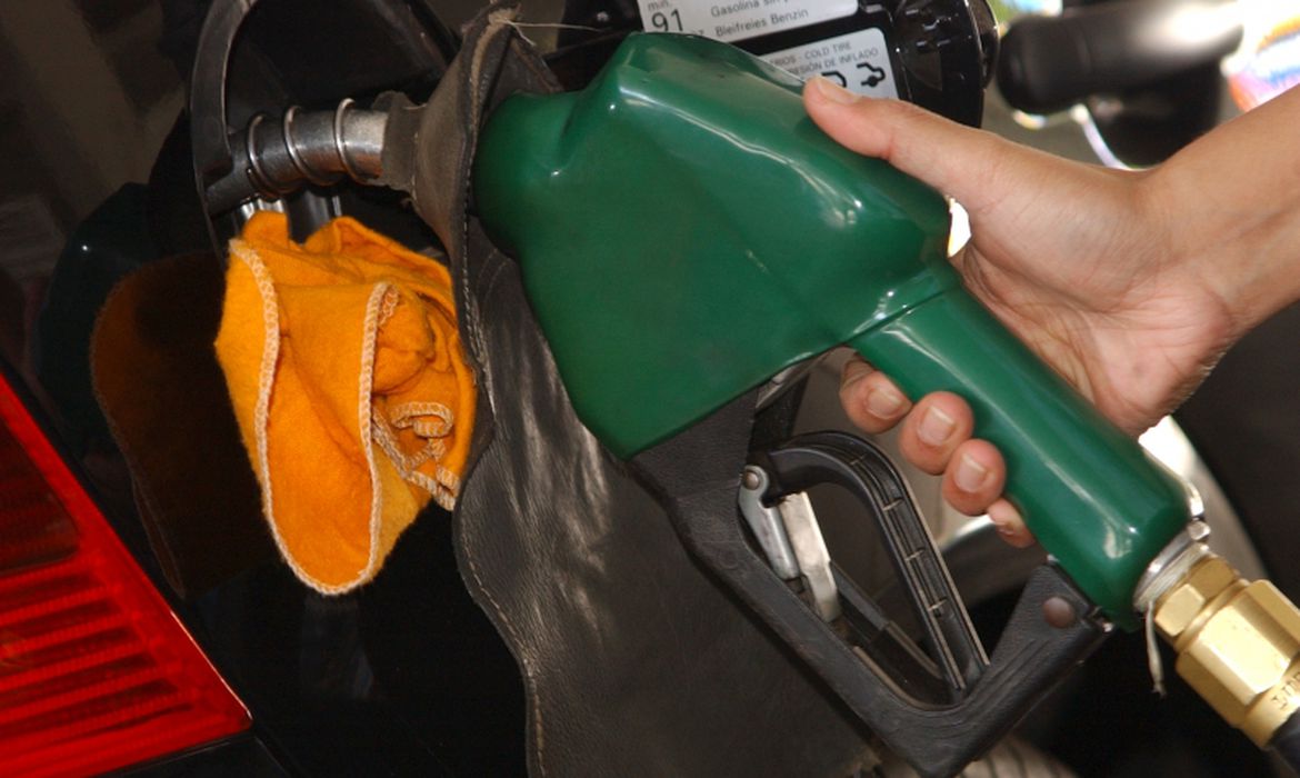 Queda nas vendas internas de etanol hidratado atingiu cerca de 20%